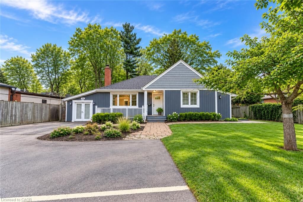 Property Photo:  88 Wilson Street E  ON L9G 2B5 