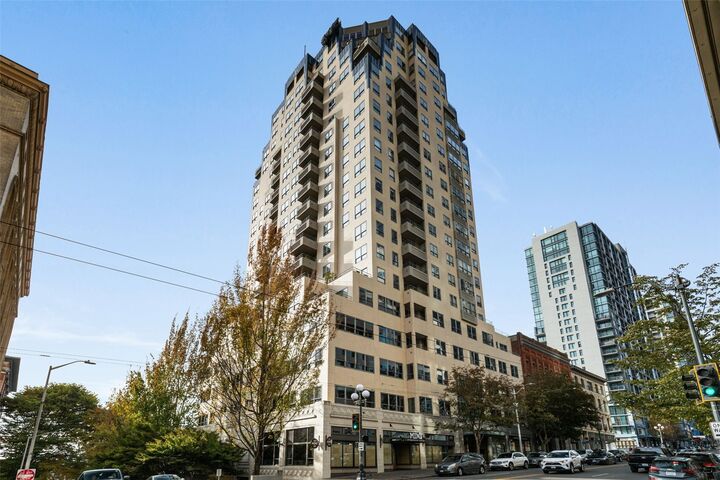 Property Photo:  1107  1st Avenue 805  WA 98101 