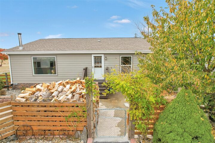 Property Photo: 165 NE Dungan Road E WA 99117