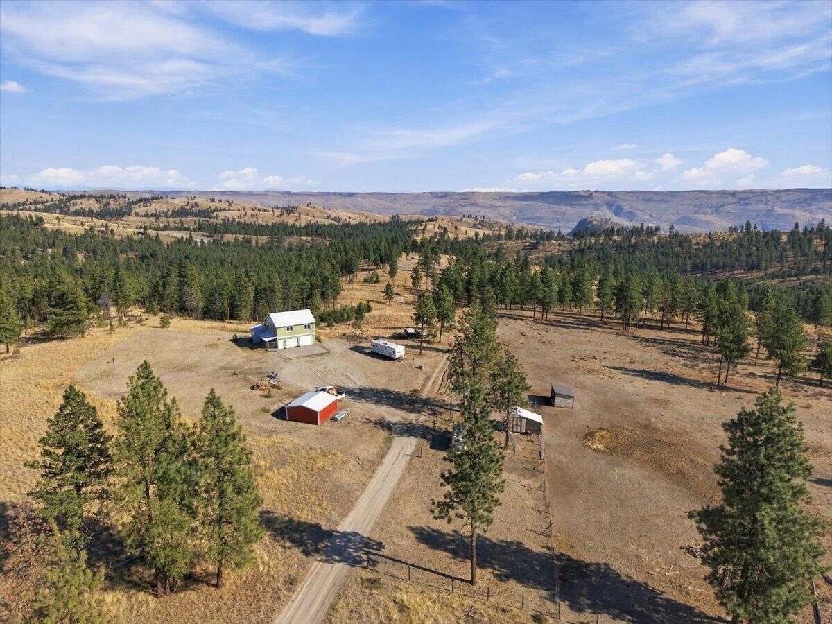 Property Photo: 649 Bill Oules Lane WA 98816