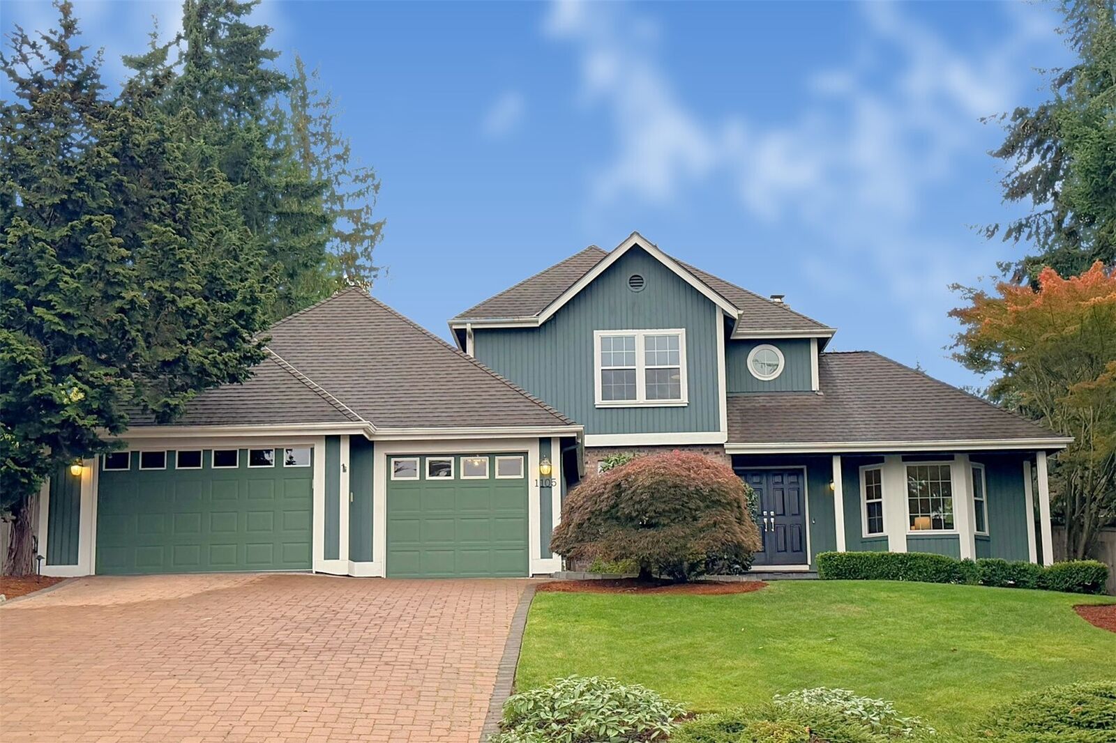 Property Photo: 1105 NW Inneswood Drive WA 98027
