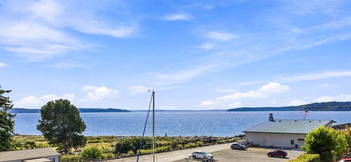 Property Photo: 601 S 227th 411S WA 98198