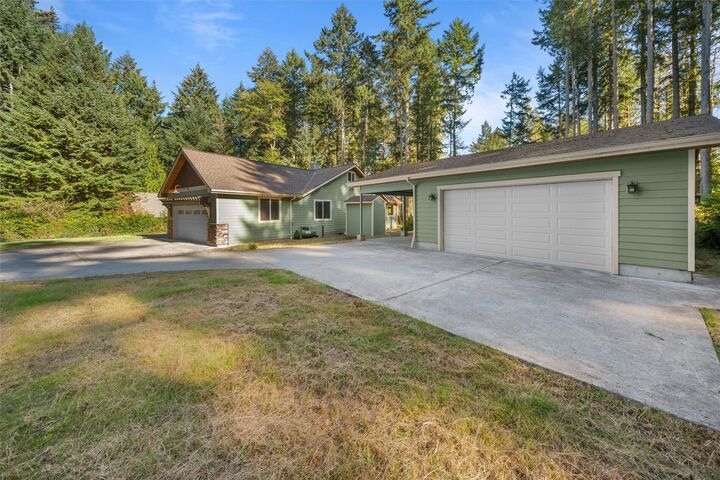 Property Photo:  11715  Lake Place  WA 98303 
