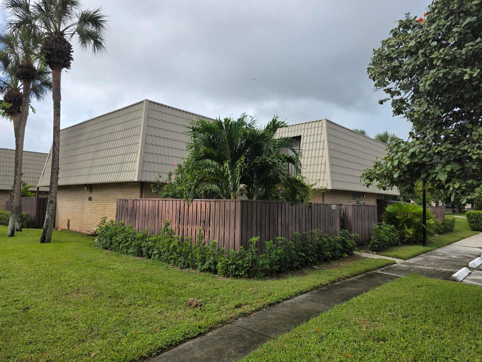 Property Photo:  5126 51st Way  FL 33409 