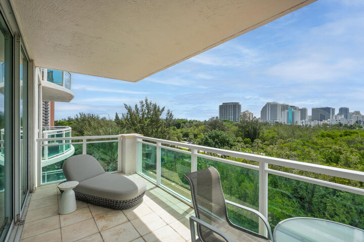 Property Photo:  2845 NE 9th Street 601  FL 33304 