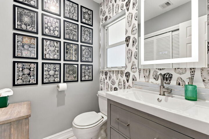Property Photo: 2201 SE 9th Street 207 FL 33062