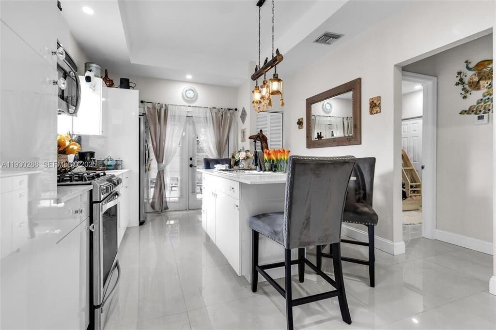Property Photo:  16020 SW 208th Avenue 102  FL 33187 