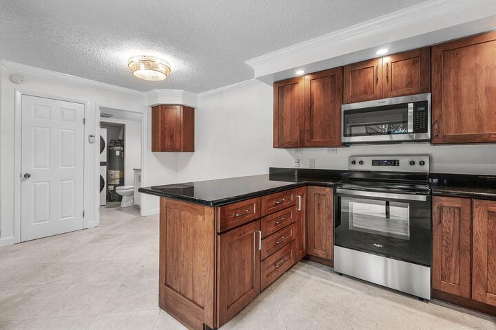 Property Photo:  1202 12th Lane  FL 33418 
