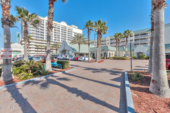 Property Photo: 2700 N Atlantic Avenue 435 FL 32118