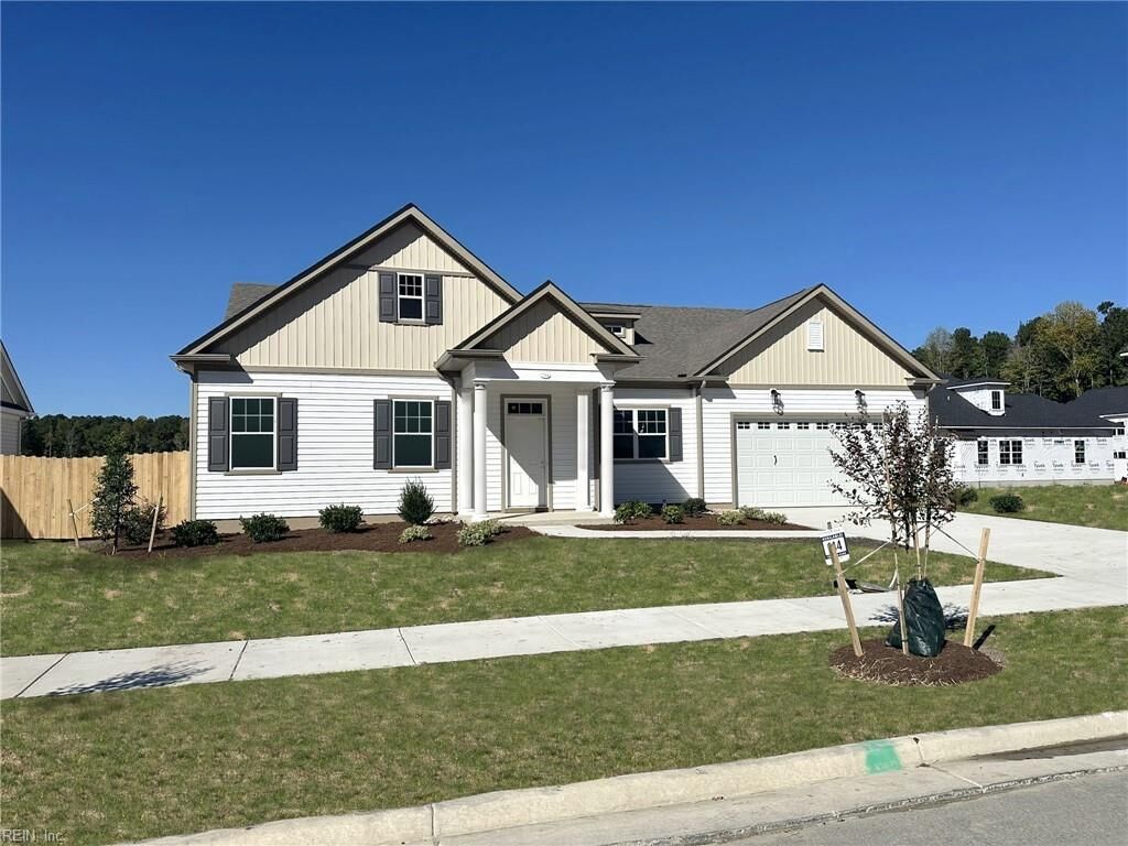 Property Photo: 724 Crestfield Dr VA 23320