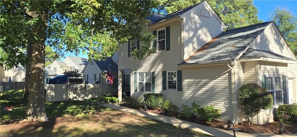Property Photo:  901 Lake Forest Dr  VA 23602 