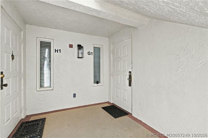 Property Photo:  2114 SW Silver Pine Way G1  FL 34990 