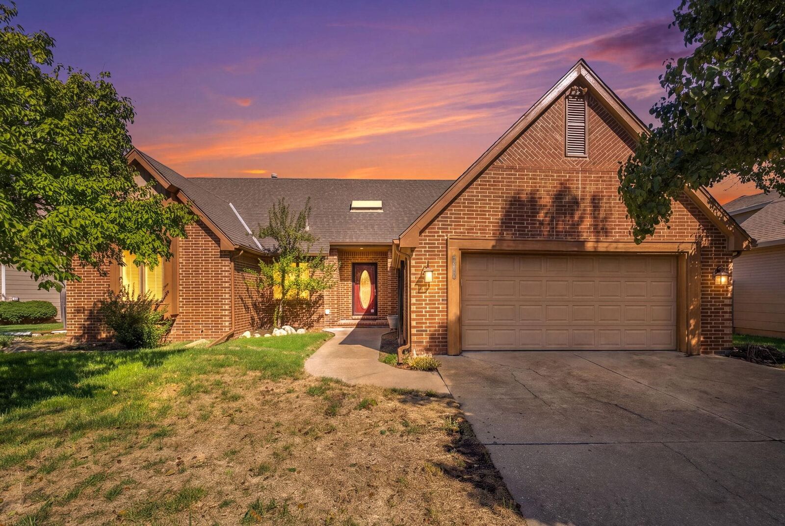 Property Photo: 7916 E 26th St N KS 67226-1158