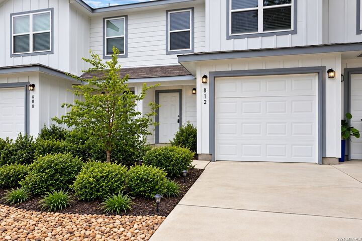 Property Photo: 812 Ryan Xing TX 78253