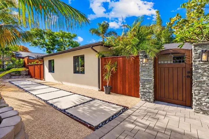 Property Photo:  1639 Mountain View Avenue  CA 92054 