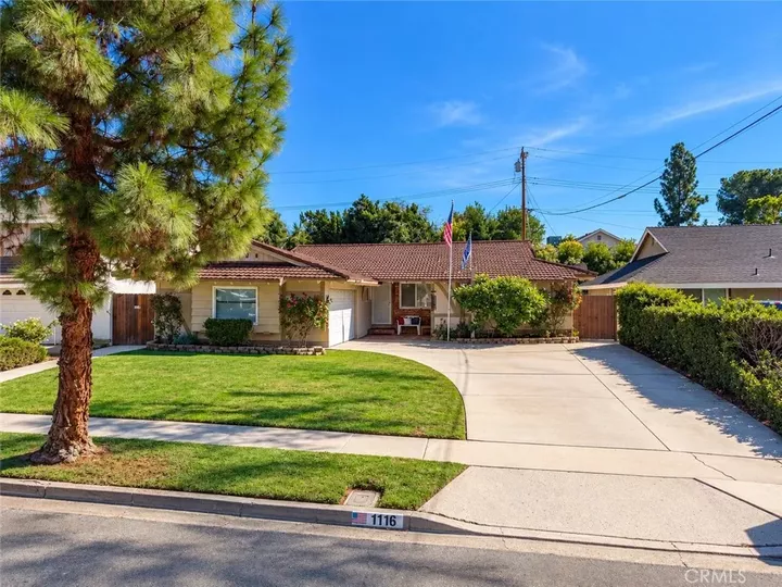 Property Photo:  1116 Havenhurst Drive  CA 92821 