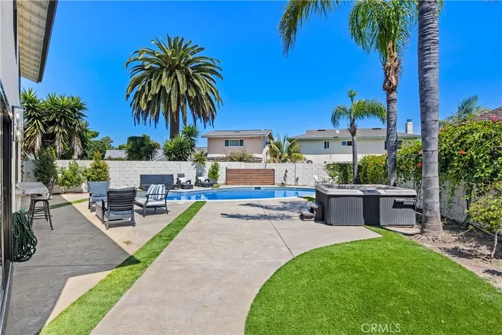 Property Photo:  3550 Goldenrod  CA 90740 
