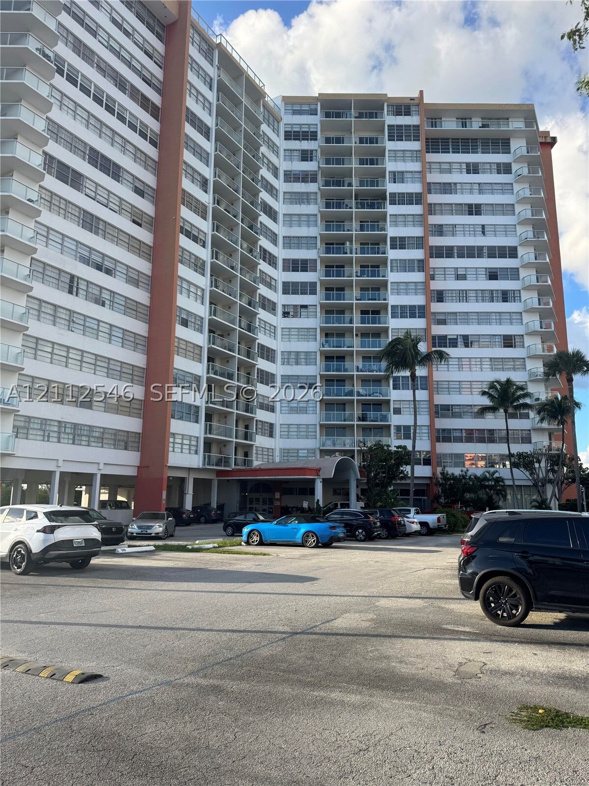 Property Photo:  1301 NE Miami Gardens Dr 515W  FL 33179 