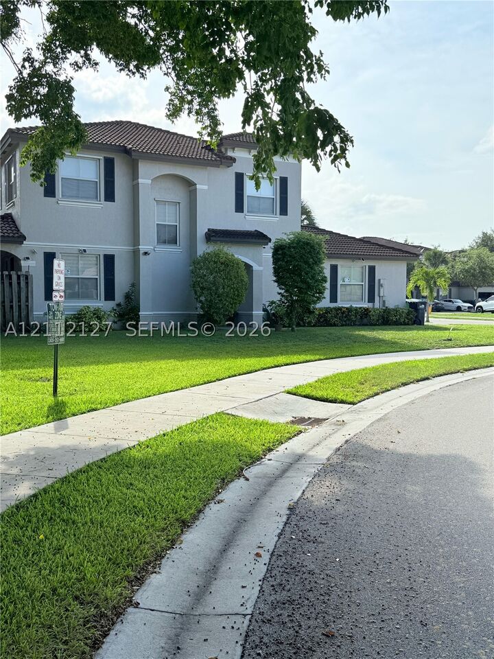 Property Photo:  15260 SW 91st Ln  FL 33196 