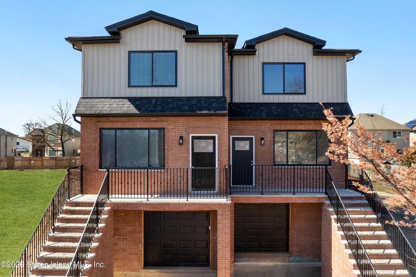 Property Photo:  1010 Annadale Road  NY 10312 