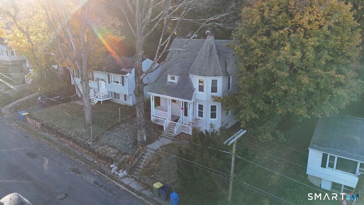 Property Photo: 35 Edgehill Avenue CT 06704