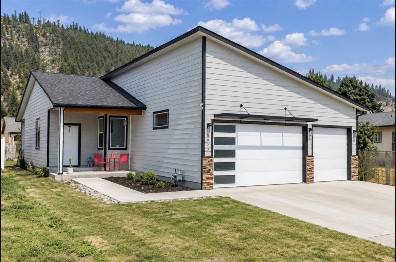 Property Photo:  5023 E Grace Ave   99217 