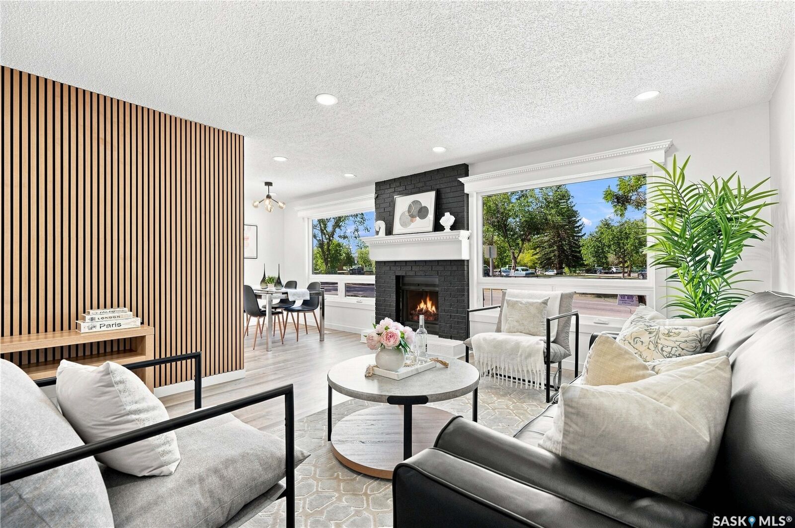 Property Photo: 607 Lenore Drive SK S7K 5G7