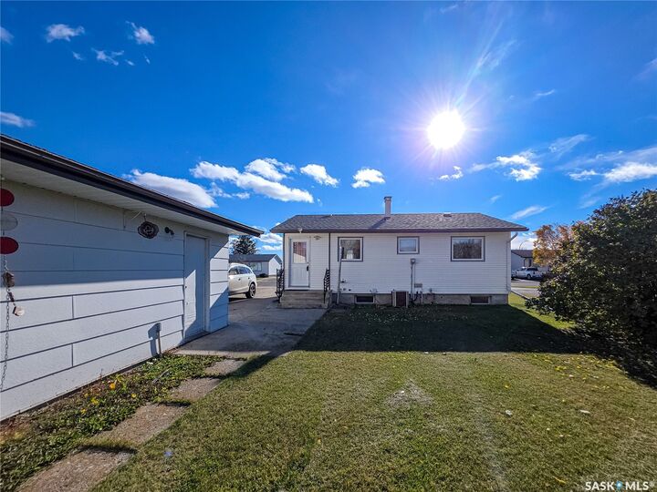 Property Photo:  5 Centennial Crescent  SK S0A 2P0 