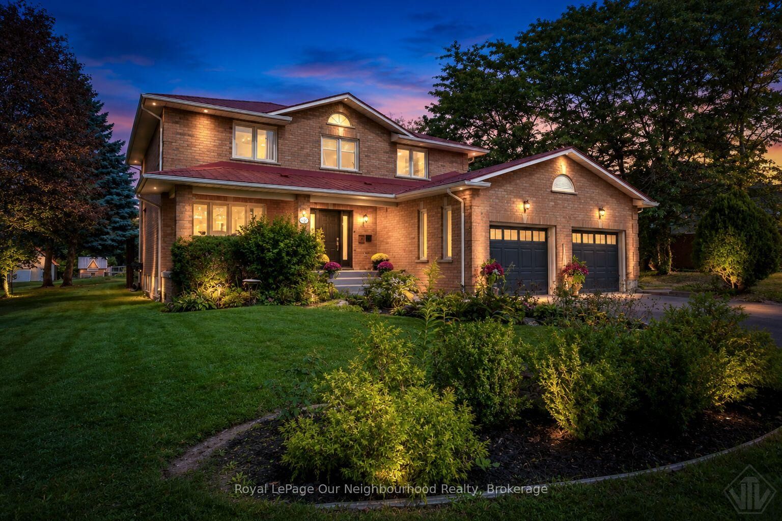 Property Photo: 34 Bradley Boulevard ON L0B 1J0