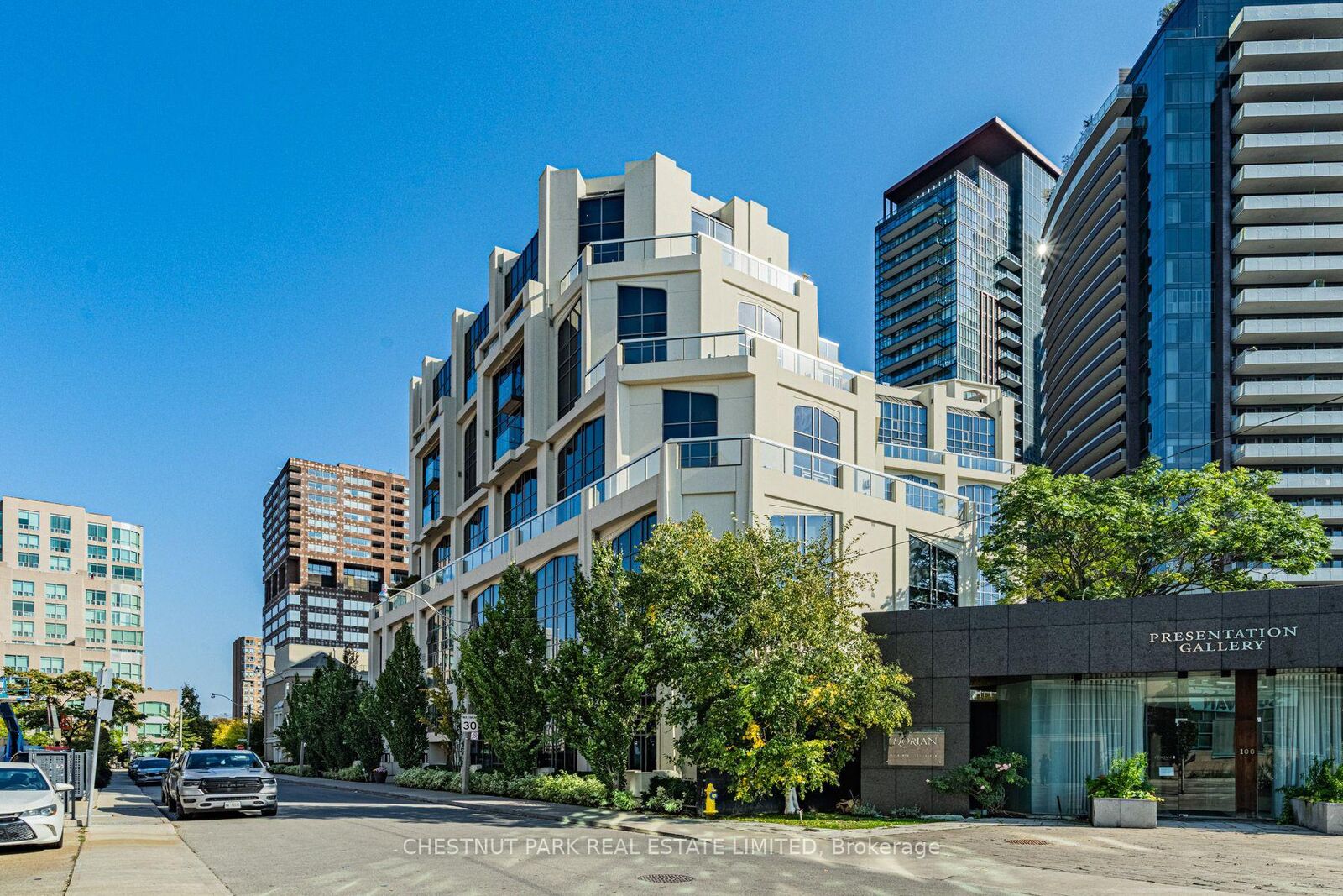 Property Photo:  3 McAlpine Street 803  ON M5R 3T5 