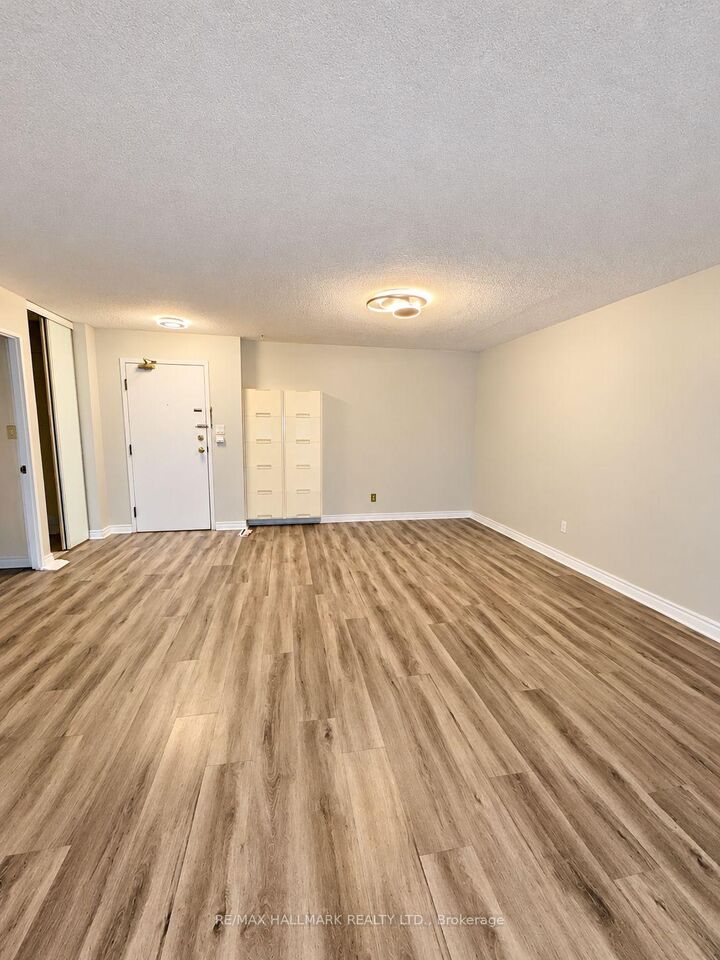 Property Photo:  80 Alton Towers Circle 508  ON M1V 5E8 