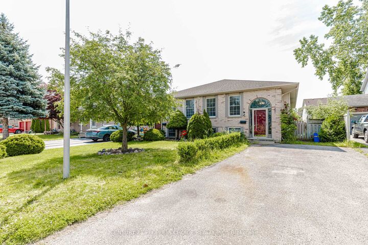 Property Photo:  29 Julia Court Main Floor  ON N5V 4X1 