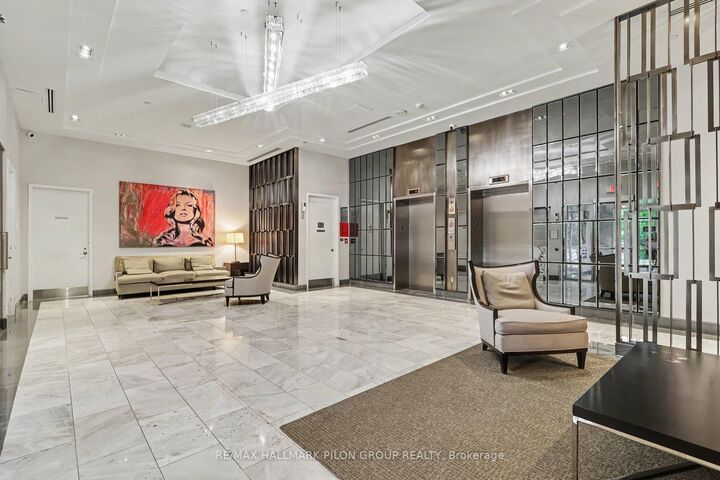 Property Photo: 300 Lisgar Street 1512 ON K2P 0E2