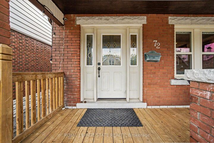 Property Photo: 72 Garside Avenue N ON L8H 4W3