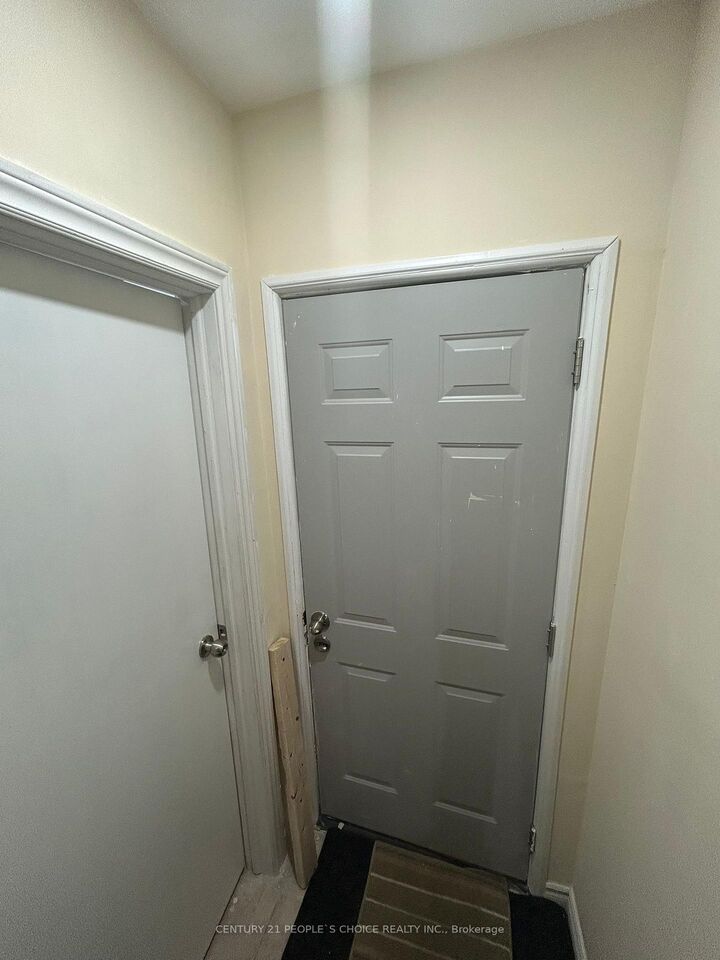 Property Photo: 4 Sivyer Crescent Bsmt ON L1Z 2A6