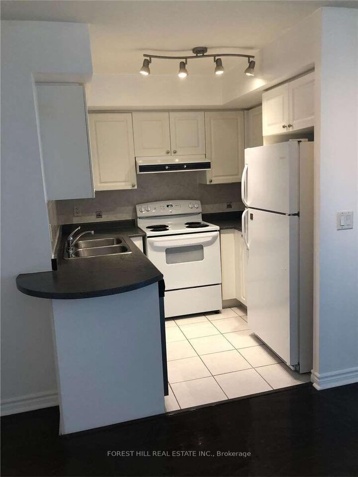 Property Photo:  17 Barberry Place 1403  ON M2K 3E2 