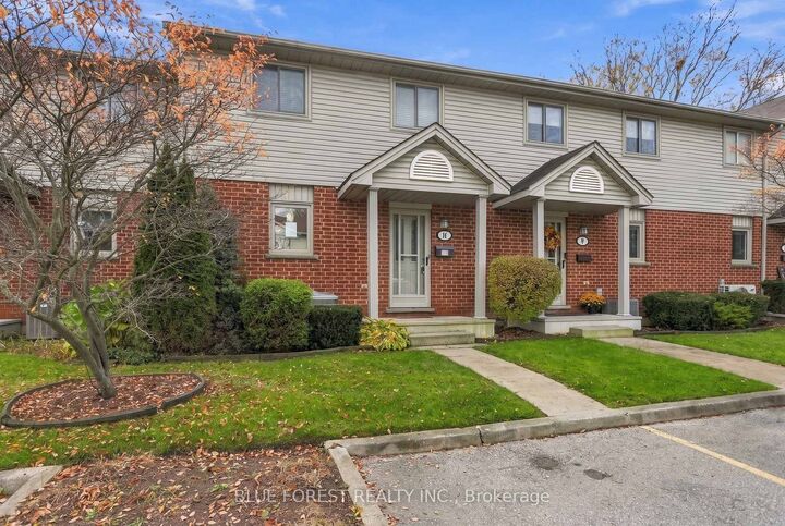 Property Photo: 511 Admiral Drive 10 ON N5V 4R4