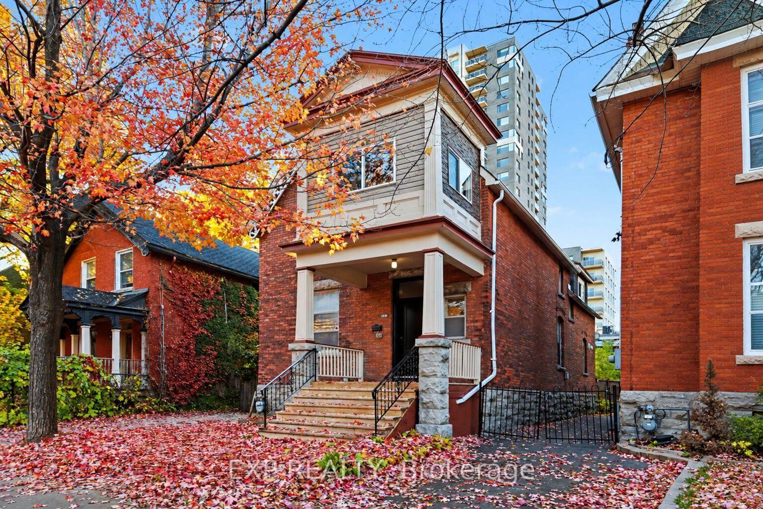 Property Photo: 419 Besserer Street ON K1N 6B9