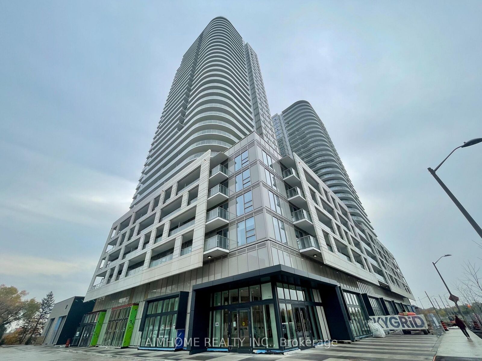 Property Photo:  2033 Kennedy Road 610  ON M1T 0B9 