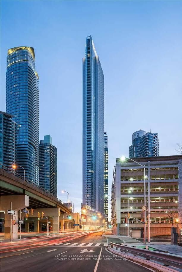 Property Photo:  10 York Street 3808  ON M5J 0E1 