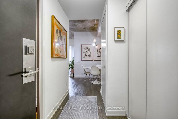 Property Photo:  130 Rusholme Road 404  ON M6H 1A7 