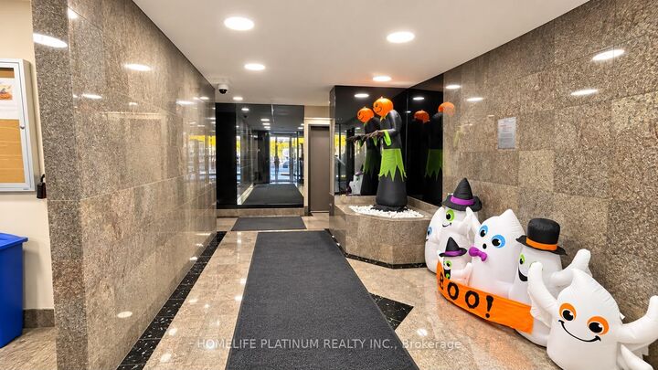 Property Photo:  30 Malta Ave Avenue 1002  ON L6Y 4S5 
