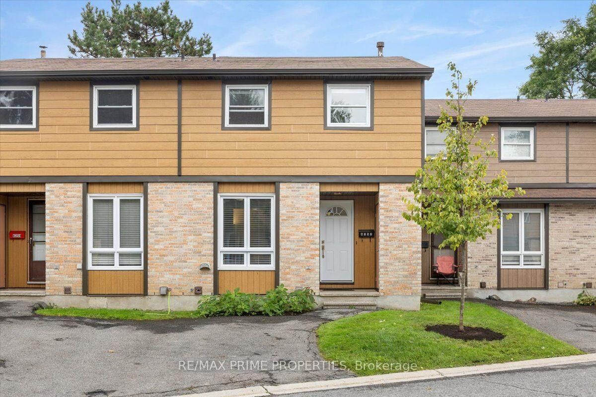 Property Photo: 6252 Castille Court 29 ON K1C 1X5