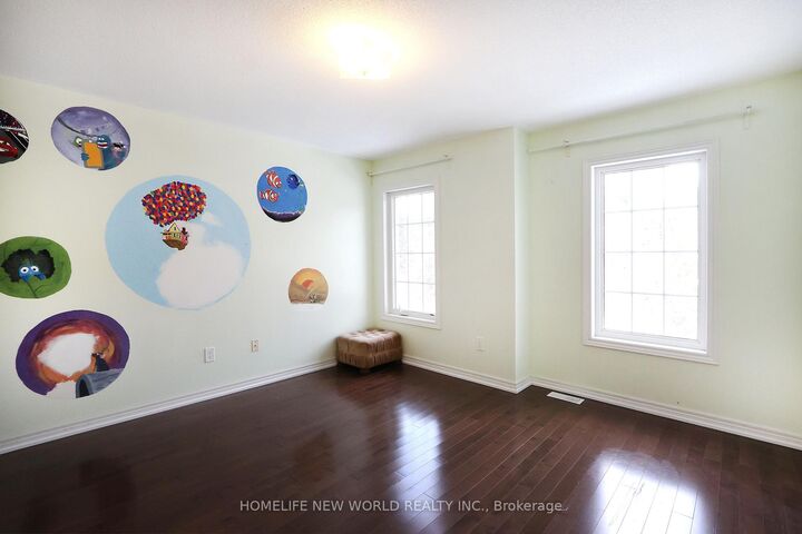 Property Photo: 41 Pulpwood Crescent 2nd Master Bedroom ON L4E 0V1