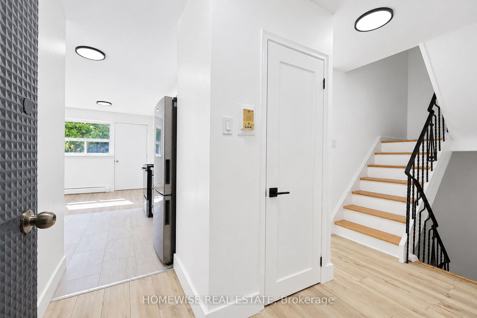 Property Photo:  45 Swordbill Drive 4  ON M9A 4V3 