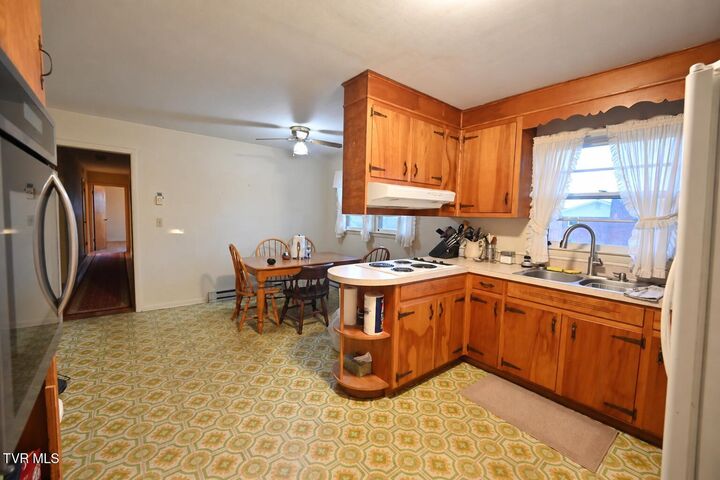 Property Photo:  870 Falcon Drive  VA 24210 