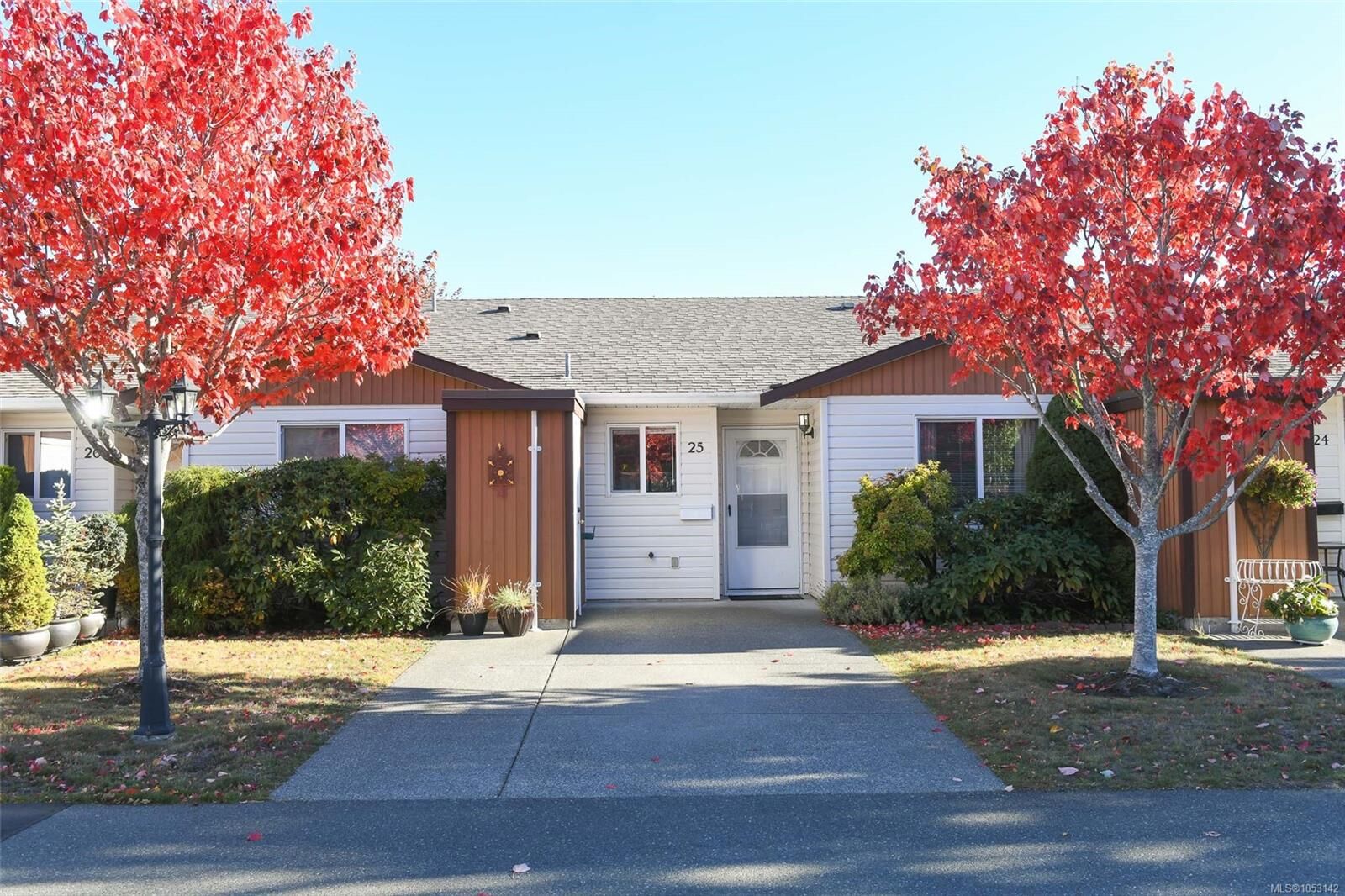 Property Photo: 2197 Murrelet Dr #25 BC V9M 3Y1