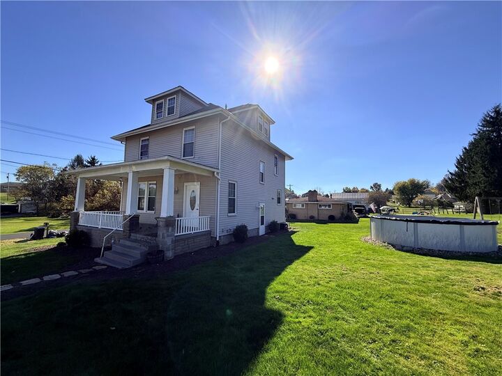 Property Photo:  1002 First Street  PA 15444 