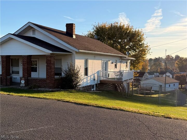 Property Photo: 403 Carrie Avenue OH 43713