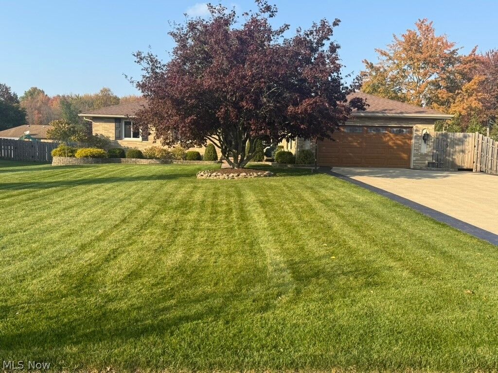 Property Photo:  9740 Cedarwood Drive  OH 44133 